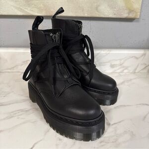 NEW Dr. Martens Jarrick II Women 6 Black Leather Platform Zip Lace Boots Shoes
